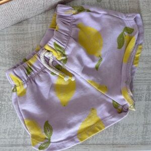 🍊5/$25 Zara Lilac Shorts with Yellow Lemon Accents size 12-18m